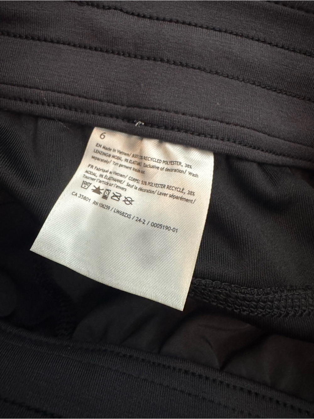 Lululemon Softstreme Black Relaxed Sweatshirt Cropped Pants Set - Picture 6 of 6